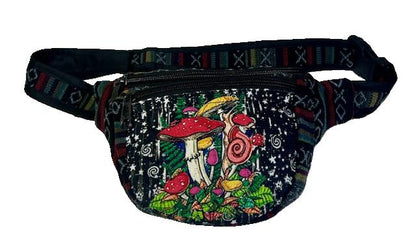 HF-130 • Many Mushrooms 3 Zip Fanny Pack